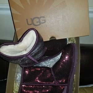 UGG BOOTS